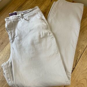 Gloria Vanderbilt jeans, size 14